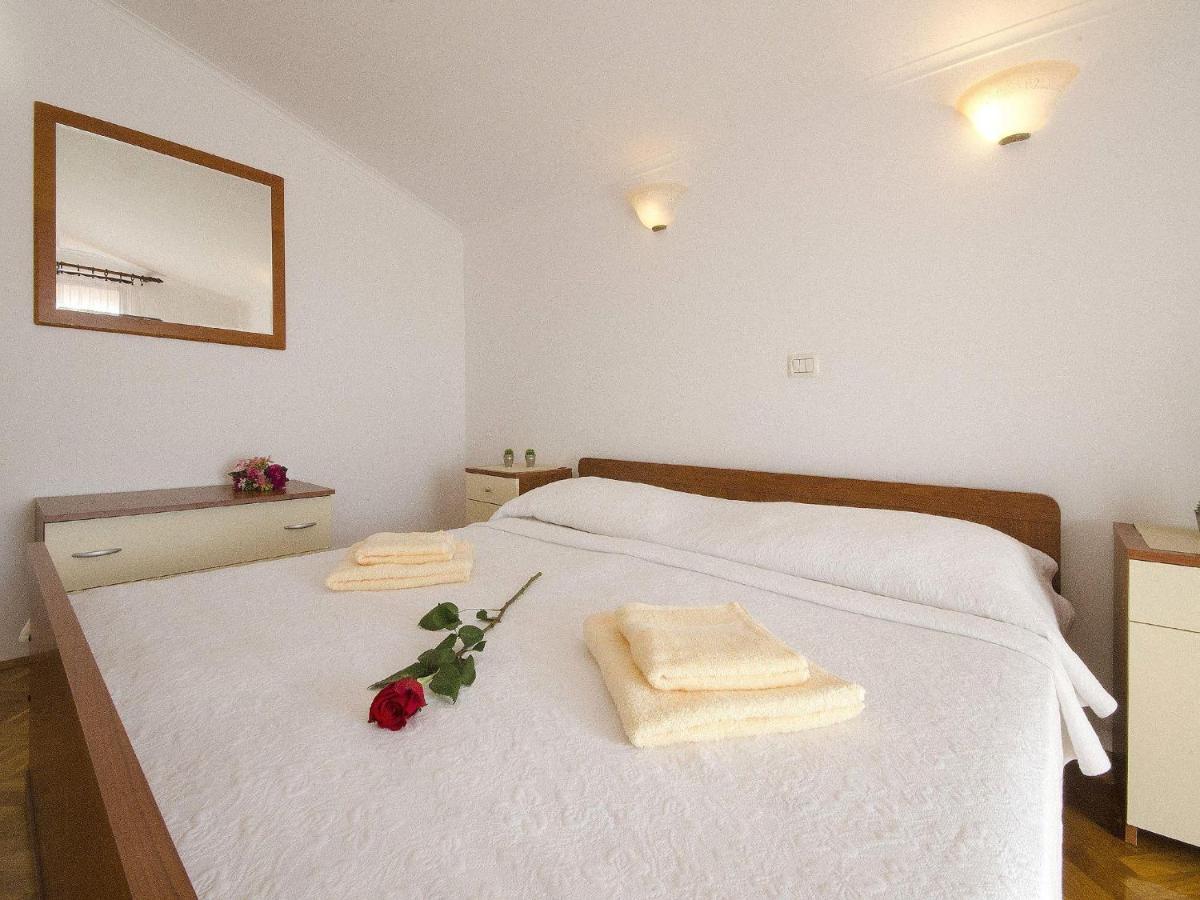 Apartments Patricija Rovinj Bagian luar foto
