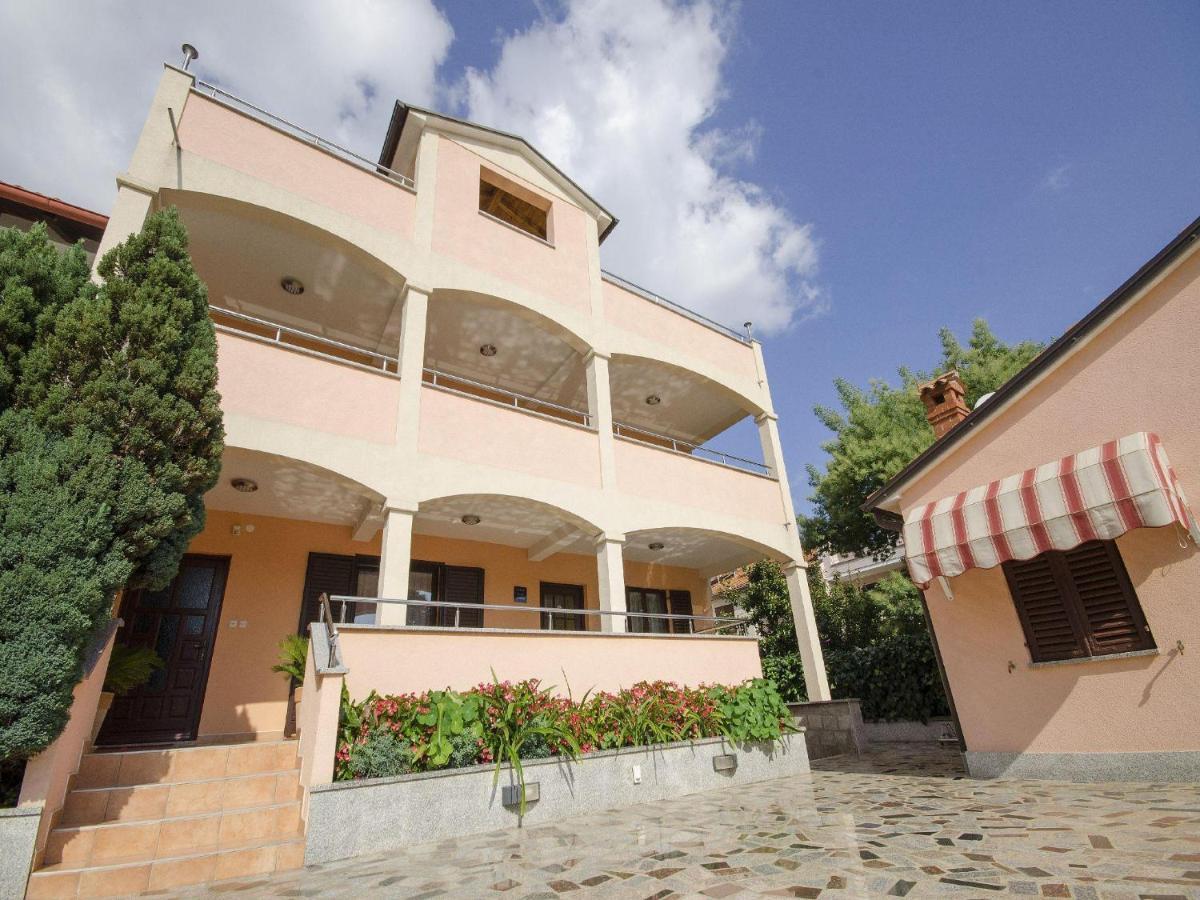 Apartments Patricija Rovinj Bagian luar foto