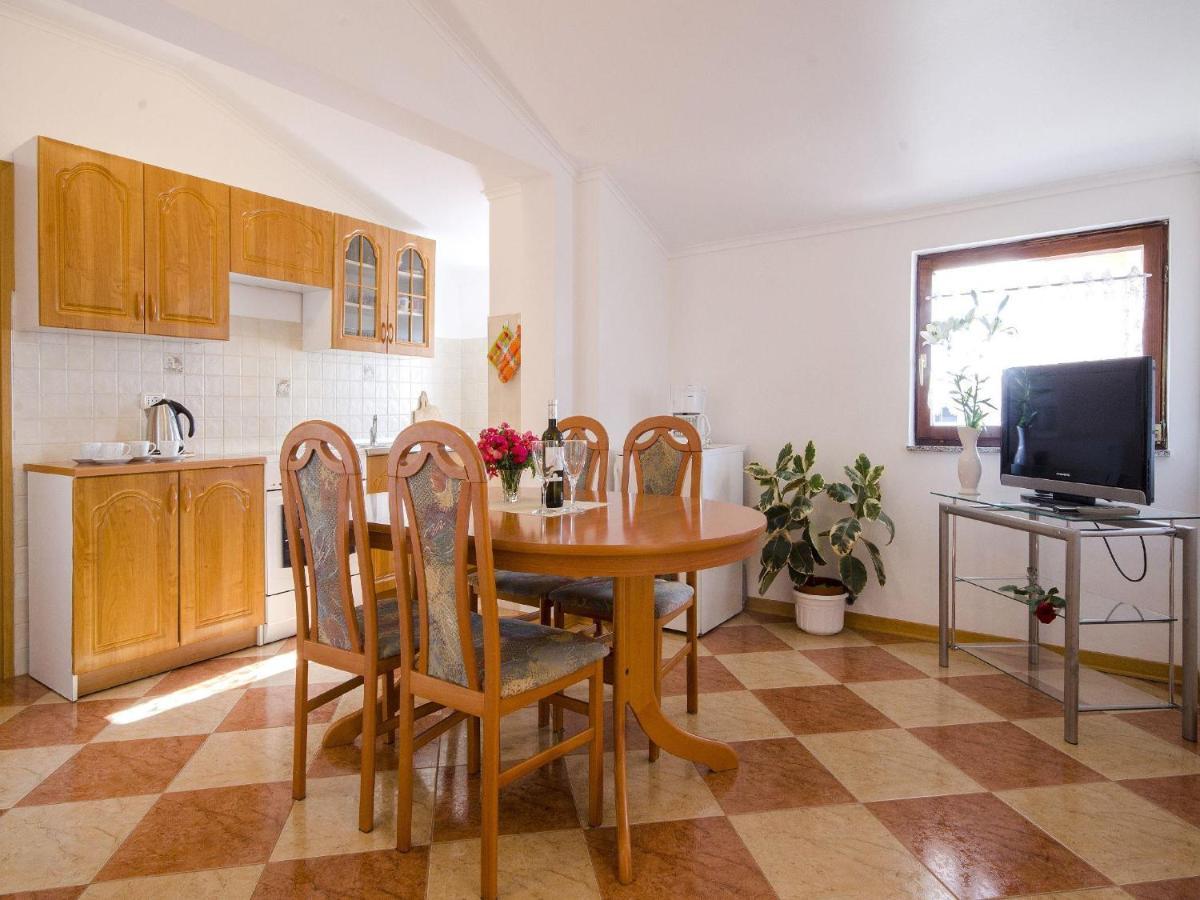 Apartments Patricija Rovinj Bagian luar foto