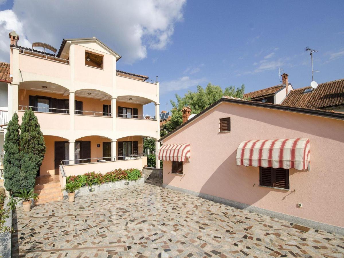 Apartments Patricija Rovinj Bagian luar foto
