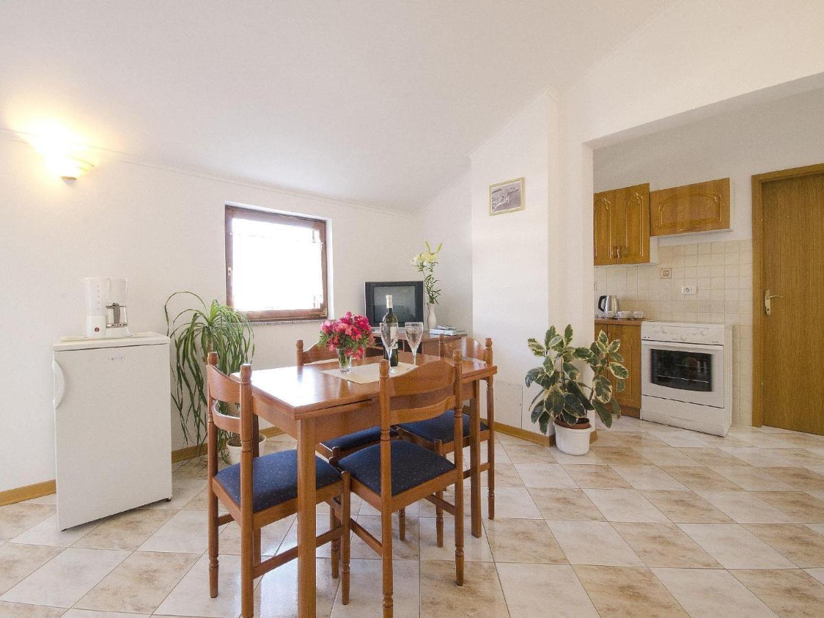 Apartments Patricija Rovinj Bagian luar foto