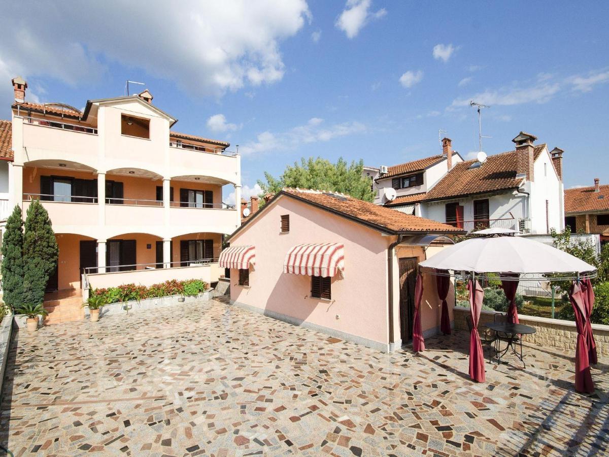 Apartments Patricija Rovinj Bagian luar foto