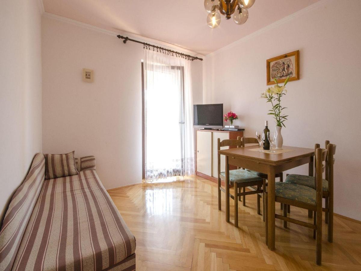 Apartments Patricija Rovinj Bagian luar foto